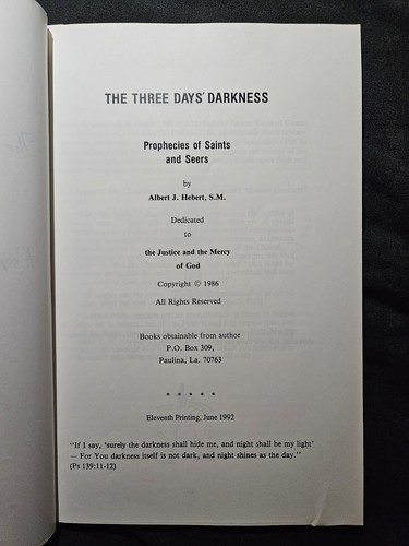 The Three Days Darkness Prophecies of Saints and Seers Paperback Albert J Hebert - Foto 7 di 8