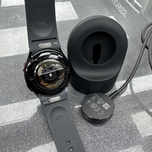 Samsung Galaxy Watch 6 40mm - SM-R930 - Smartwatch - Black - Mint Grade -Genuine - Picture 3 of 3