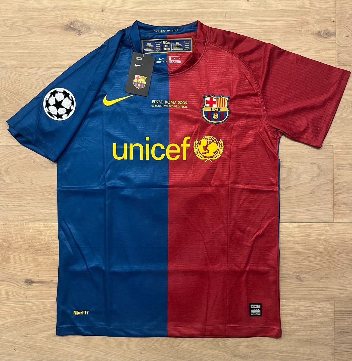 2008/09 Barcelona Home Iniesta #8 UCL Final Retro Soccer Jersey