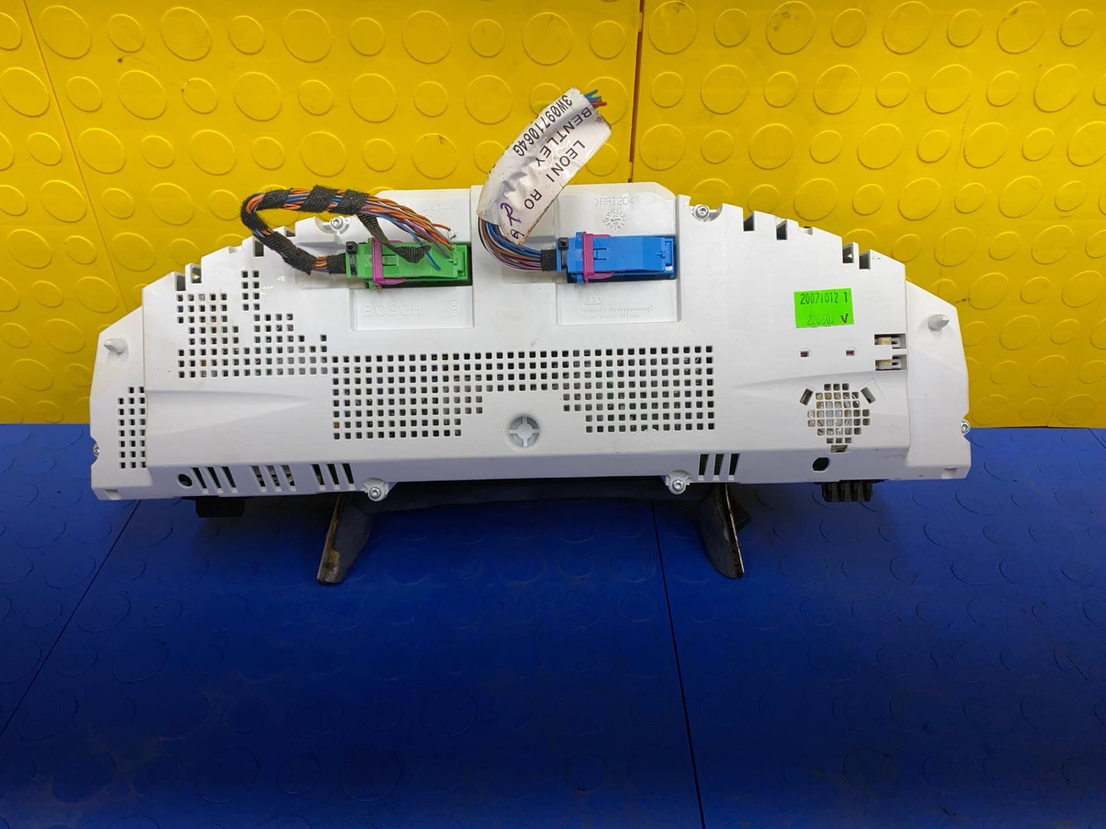08 09 BENTLEY Continental GT Speedometer Instrument Cluster OEM 3W0920841H