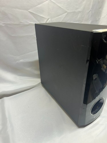LG SH93SA-W Subwoofer – 3 Ohms Impedance – Home Theater Speaker System - Picture 4 of 7