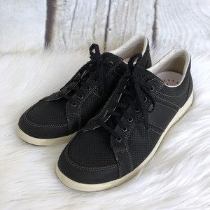 mephisto hero perforated sneaker