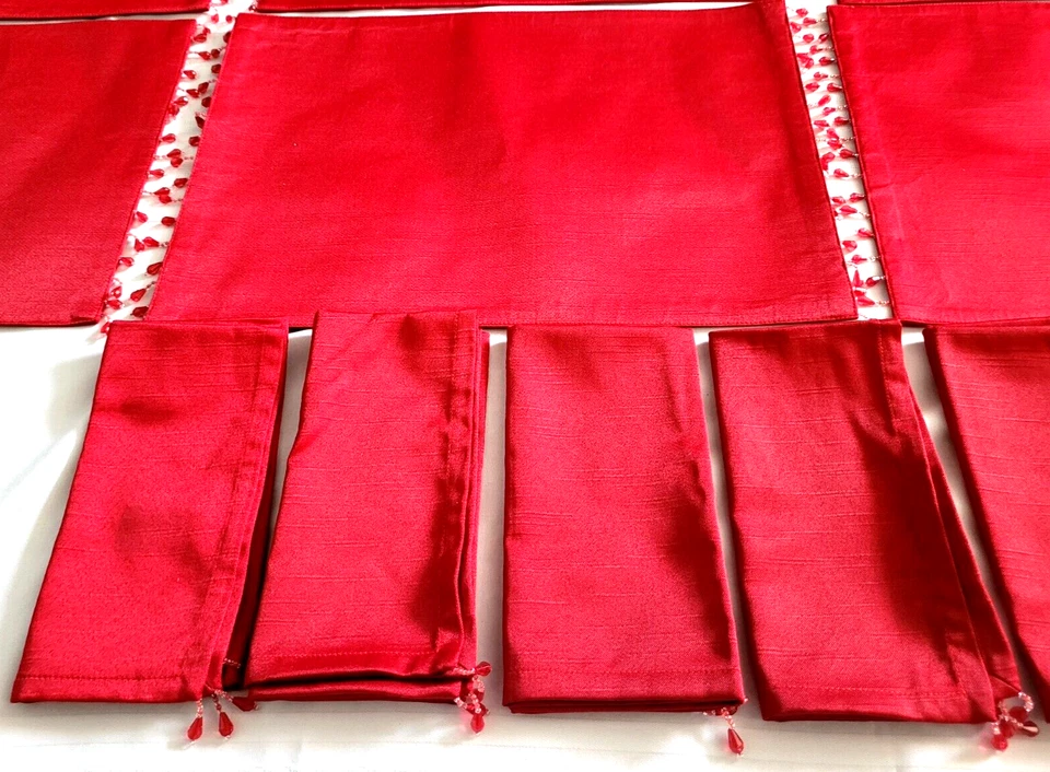 Juego #16 Manteles y Servilletas Reversibles Navidad Rojo Cuentas`13 X 20 1/2" Elegante Foto 2 de 4