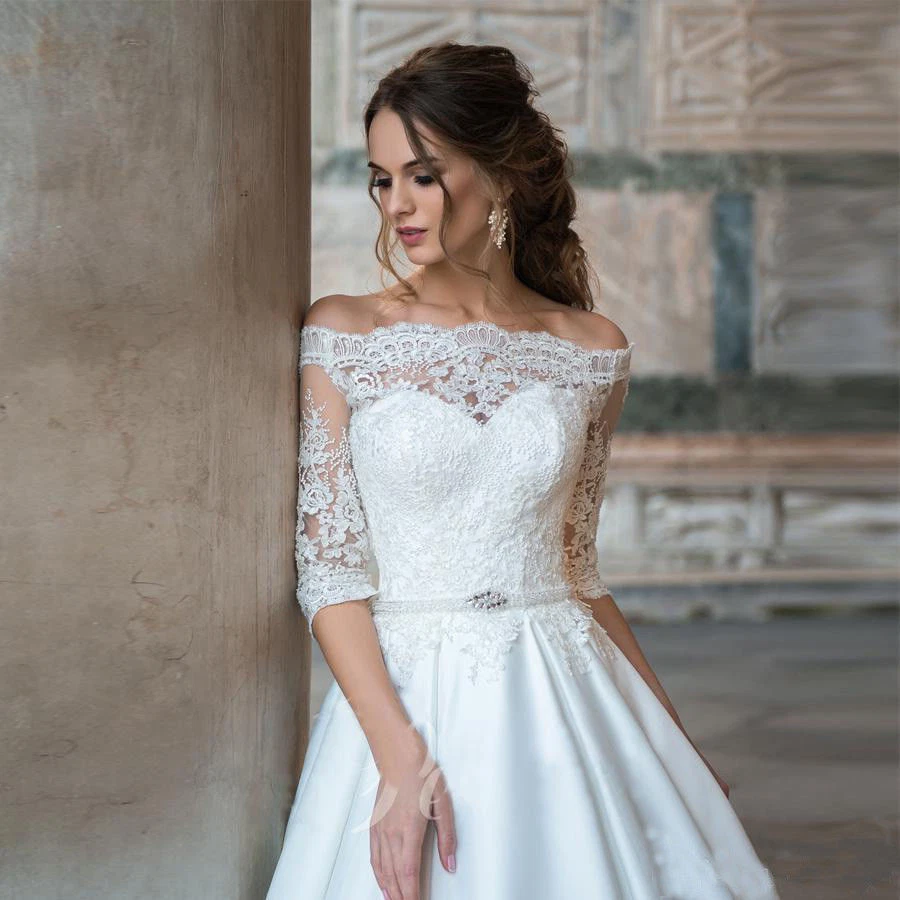 Vintage Off-Shoulder Lace Wedding Dress Satin Bridal Gown with Half Sleeves - Image 3 of 4