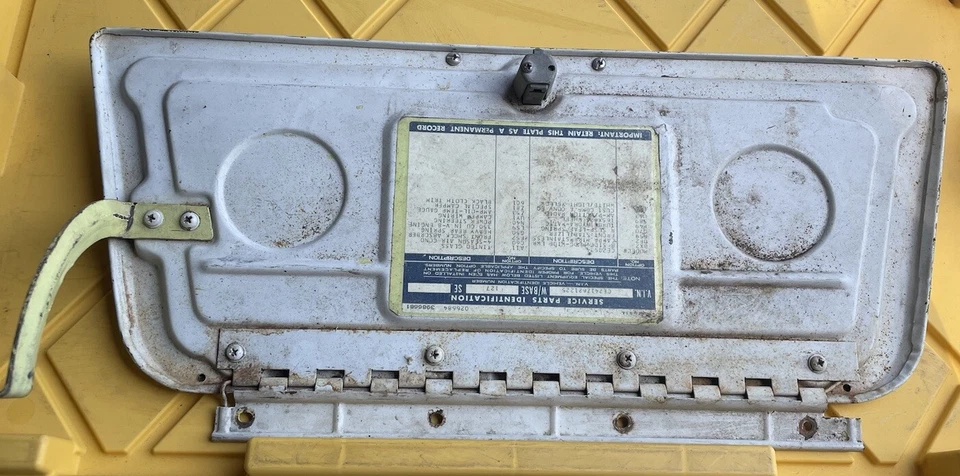 Chevrolet C20 1967-1972 camioneta interior tablero panel guantera puerta con pestillo de bisagra Foto 4 de 4