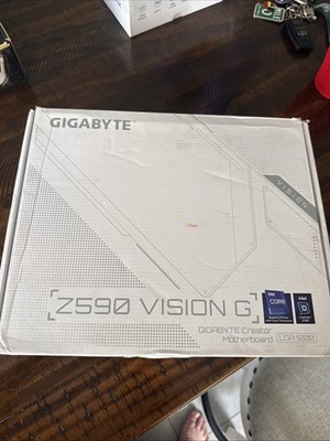 GIGABYTE Z590 VISION G ATX LGA1200 DDR4 Intel Gaming USB 3.2 Brand New Open Box