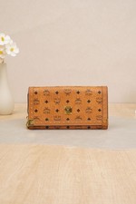 MCM Patricia Visetos Wallet Chain Cognac Visetos Coated Canvas with Black Gold