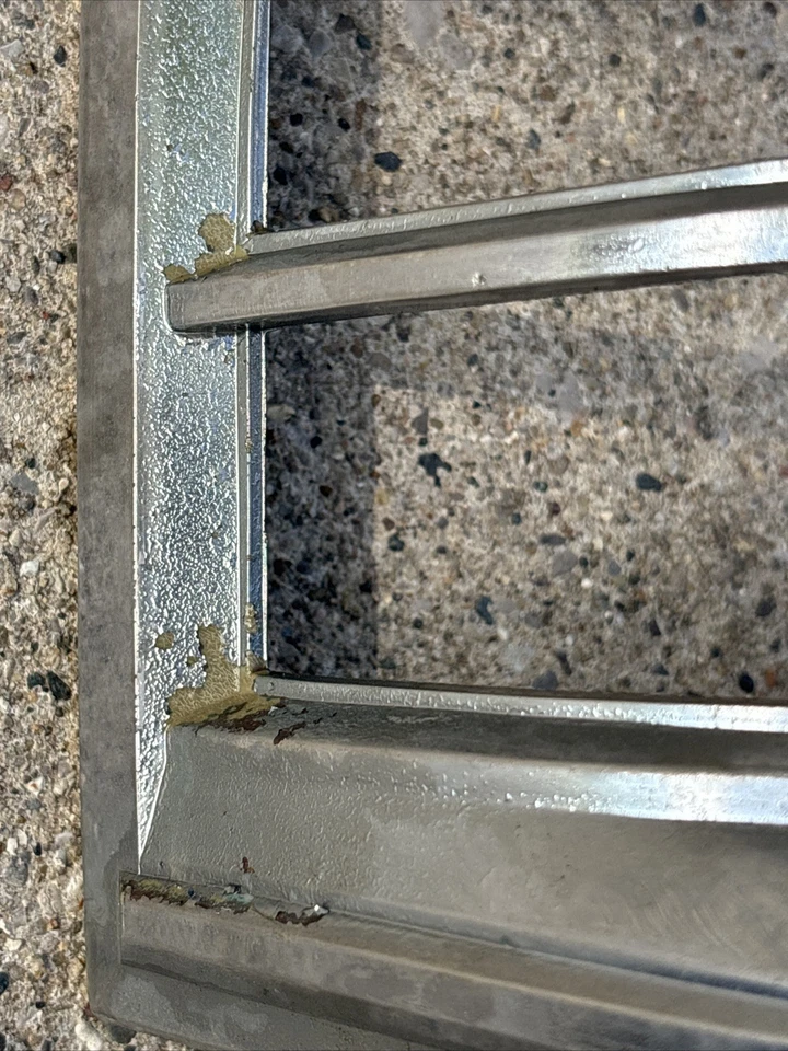 Bisel de faro Bonneville 1980 1981 derecha moldura envolvente OEM Pontiac BZ1 Foto 3 de 4