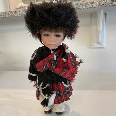Leonardo Collection Porcelain Doll  The Piper  12 Inches