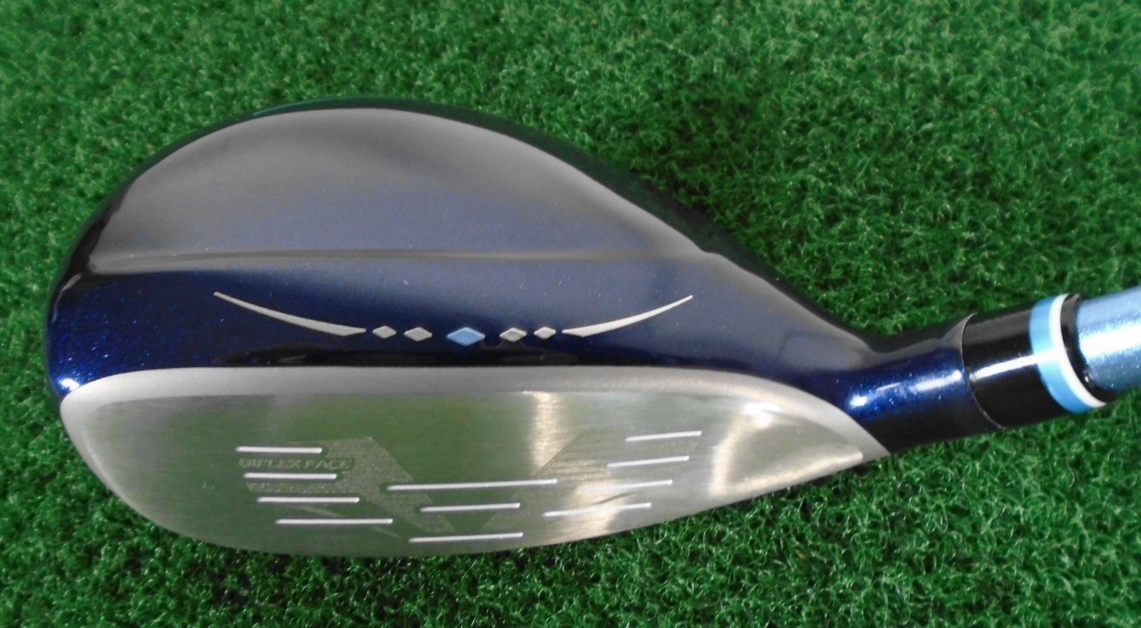 New XXIO 13 Women's 28* 6 Hybrid, MP1300L 34g 2221 Ladies Graphite w/Headcover