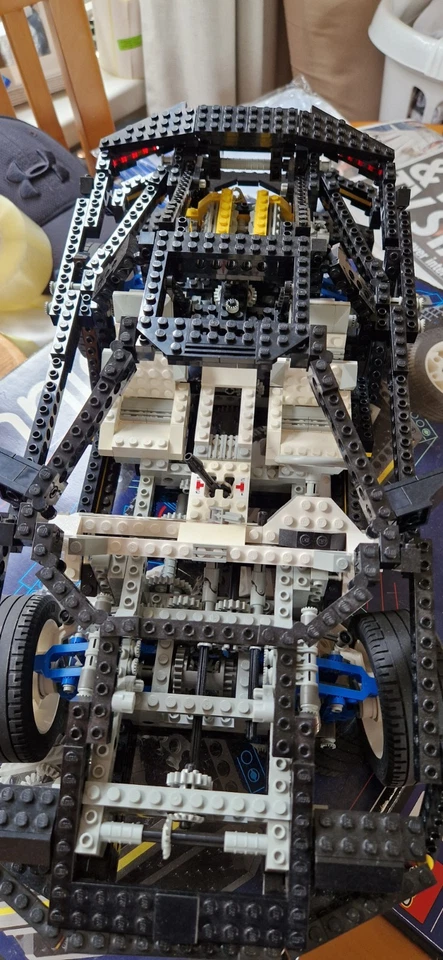 LEGO Technic 8880 Super Car, photo 2 of 5