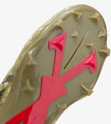 スパイク NIKE ALPHA MENACE ELITE 3 \"Travis Kelce\" Size 8 - Nike Alpha Menace Elite 3 Travis Kelce Camo Cleats