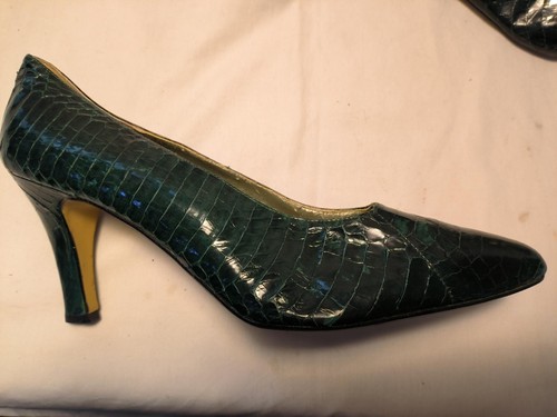 Jacqueline Ferrer Kelly Green Reptile Print Closed Toe Pumps Sz. 10.5 B - Picture 4 of 5