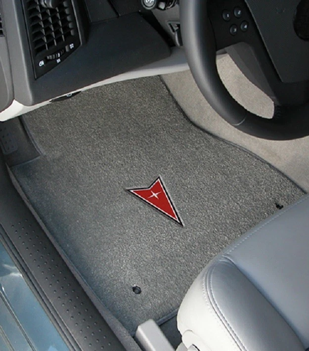 Lloyd Mats Velourtex Pontiac Sunfire Dart Emblem Floor Mats (1995-2005) Foto 4 de 4