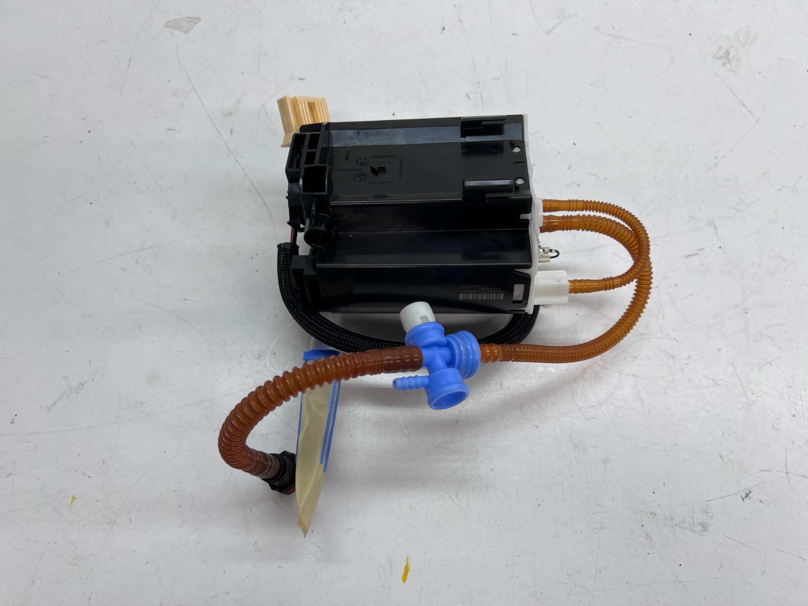 MCLAREN 650S DRIVER LEFT LH GAS FUEL TANK PUMP ASSEMBLY OEM 11K0027CP