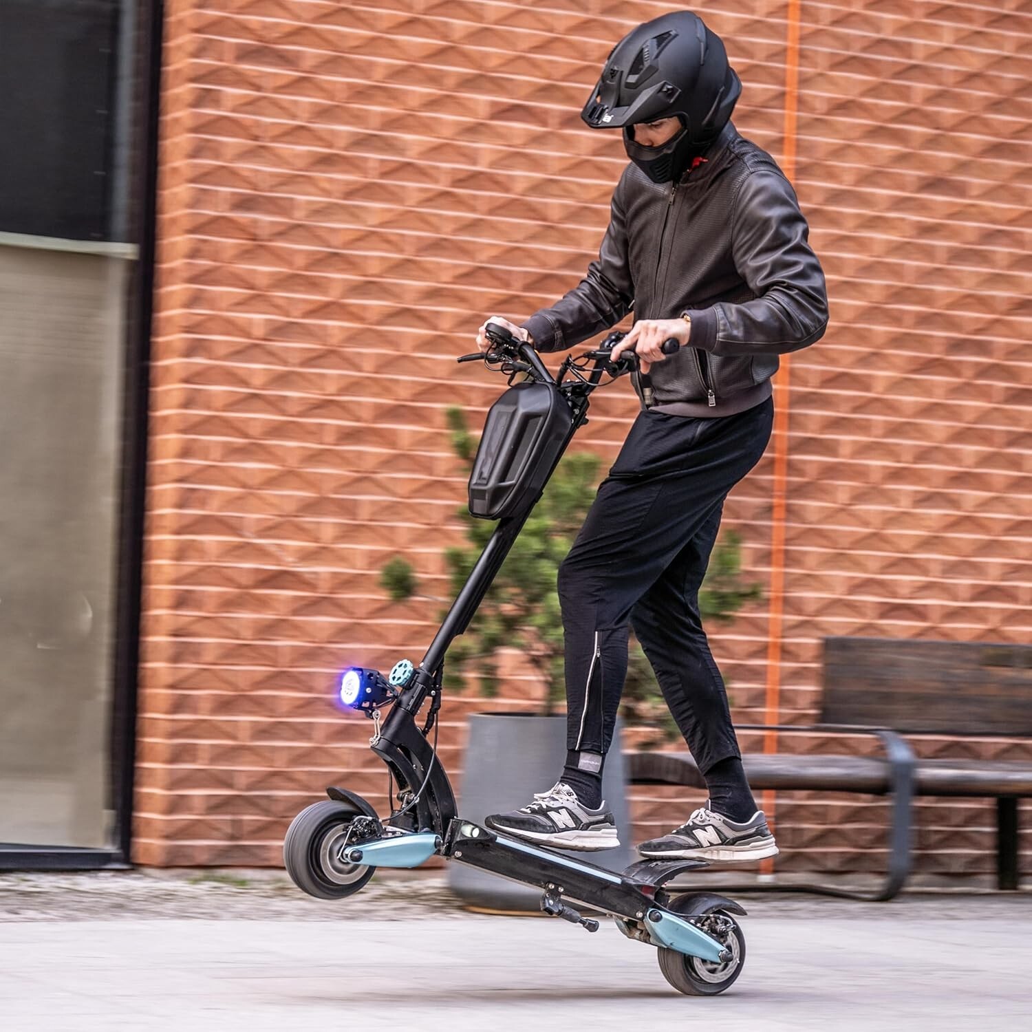 Caroma 1600W Electric Scooter Adults, 36 Mph 8.5