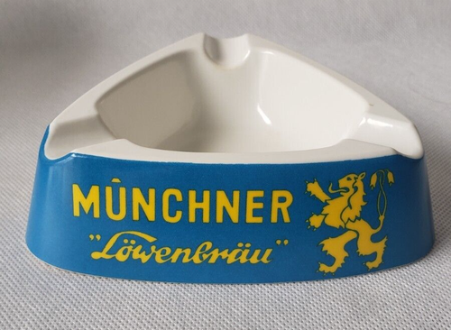 Vintage Munchner Lowenbrau Bar Ashtray Triangle