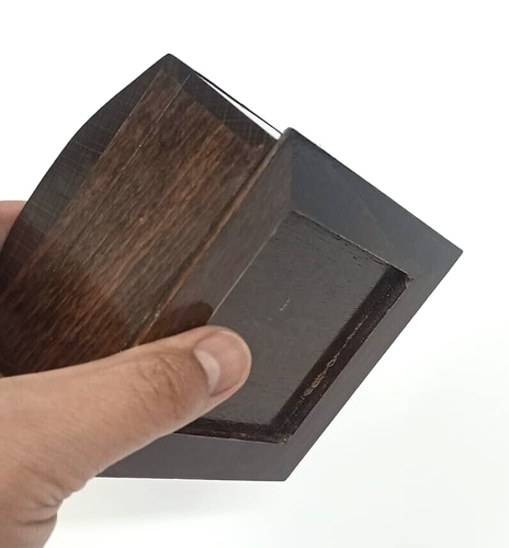 Handgefertigte Schmuckschatulle intarsiert mit natürlichen Muscheln & verziert mit Handschnitzerei - Bild 6 von 13