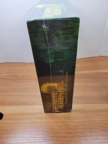 Betrayal at House on the Hill 2nd Edition Board GameSEALED 3-6 Players 2nd ED - Picture 4 of 5