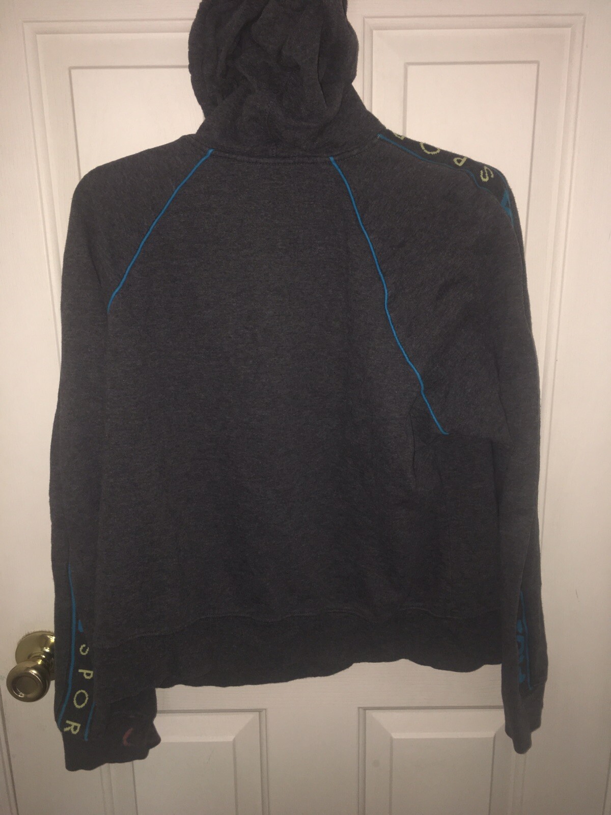 Felpa donna con cappuccio Fila (manica macchiata)