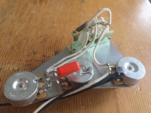 Arnés de cableado Fender Stratocaster olla 250k CTS EE. UU. CRL 5 vías .022 caída naranja - Imagen 2 de 7
