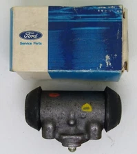 New Ford Motor Company Genuine OEM Brake Cylinder Part No. D3DZ-2262-A