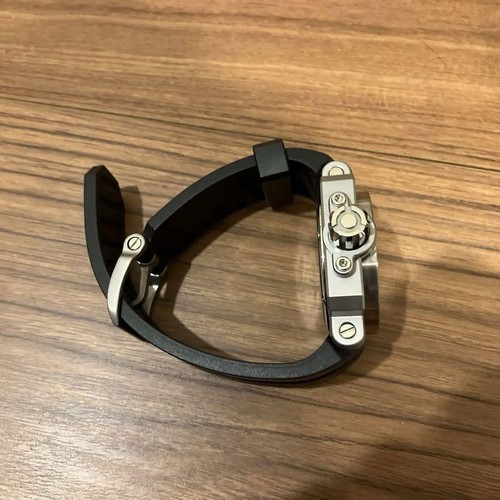 OAKLEY Gearbox Brushed White Dial Quartz SS Rubber Strap Near Mint #ME02 - Picture 23 of 24