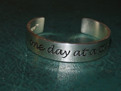 ONE DAY AT A TIME BRACELET SILVER TONE BY RUSTIC CUFF VINTAGE 6-7''