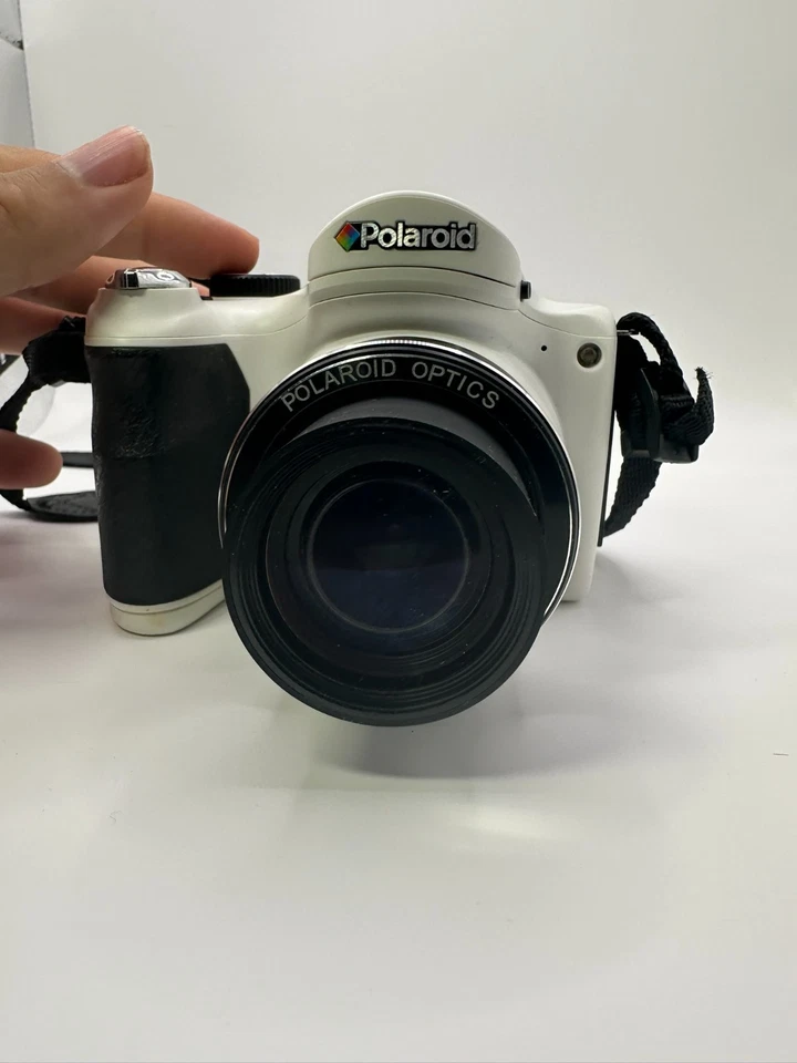 Polaroid IE4038 Bridge Camera 18MP, 40x Optical Zoom White  Original Box  Used - Image 3 of 4