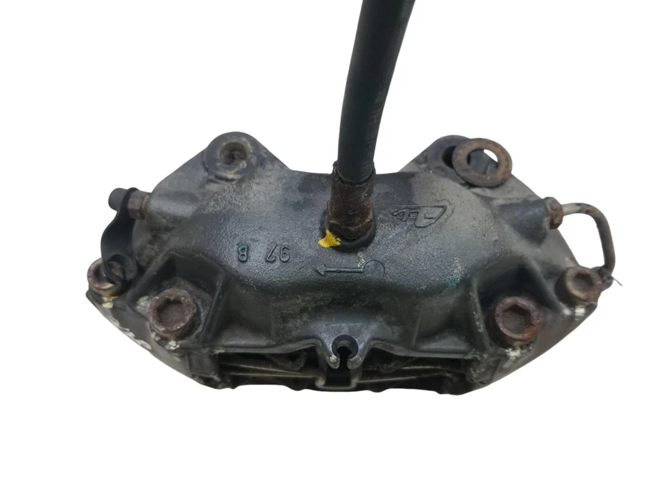 Pinza de freno trasera izquierda Ferrari 348 izquierda lado cercano 348 TB TS 1995 Foto 3 de 4