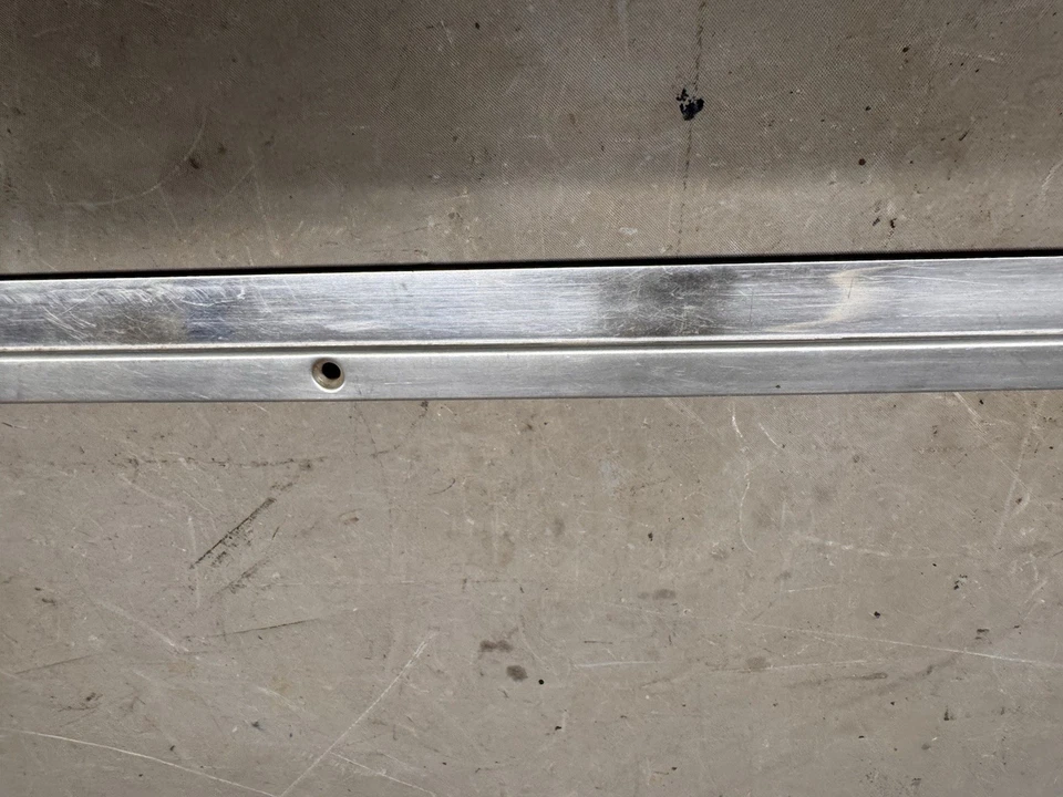 Oldsmobile Vista Cruiser 1964-1972 Chevy Chevelle camioneta asiento trasero moldura Foto 3 de 4