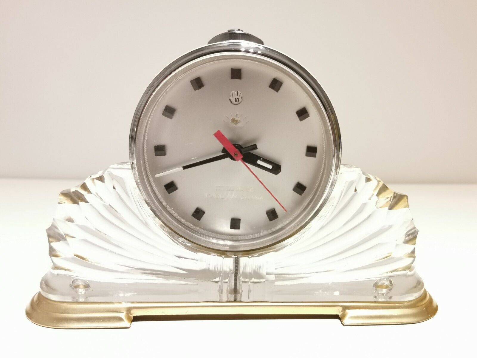 VINTAGE RARE LUXURY EARLY CHINESE DESK TABLE ALARM TIN CLOCK WITH GLASS STAND Obfite oferty