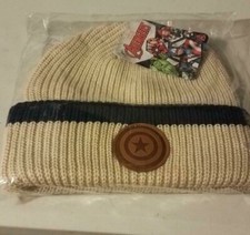 NWT- NWT- Marvel Captian America knit Beanie with logo on cuff