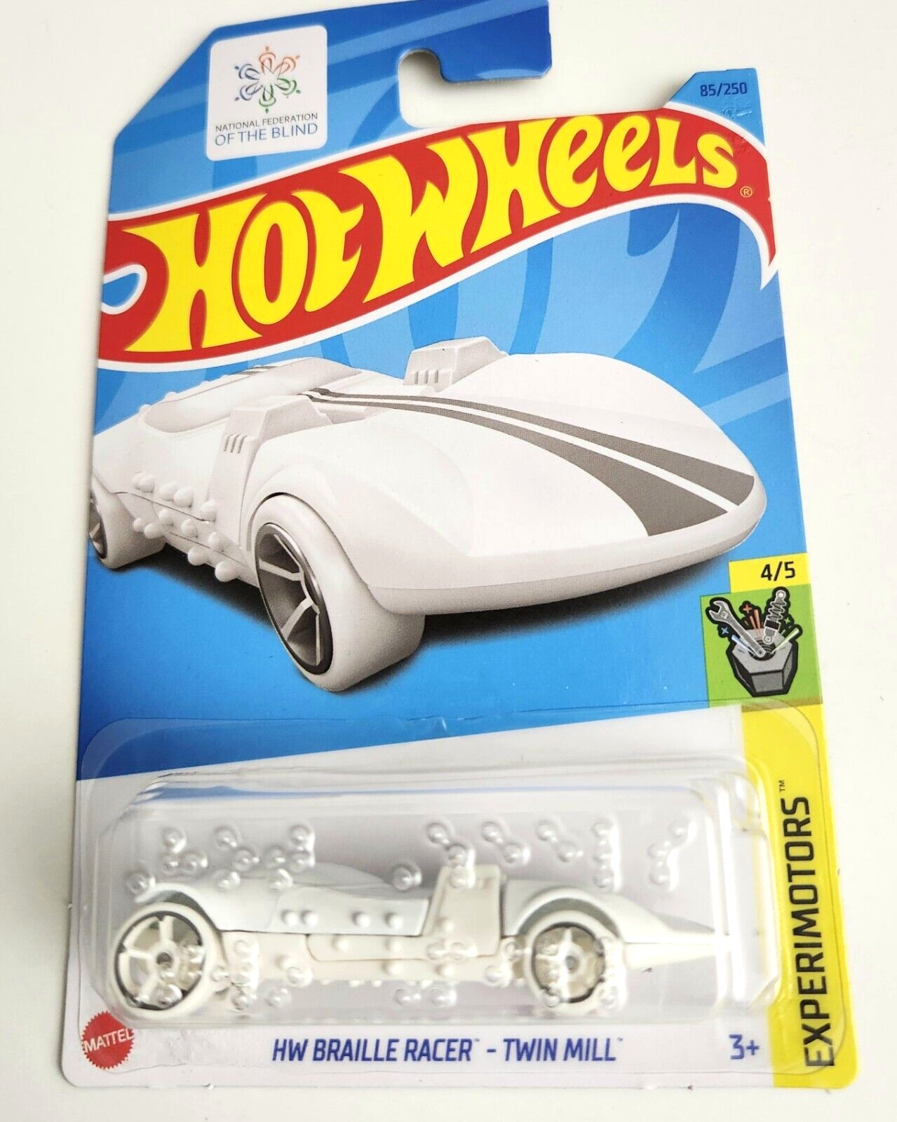 Carrinho Hot Wheels Braille Racer Twin Mill Branco Mattel