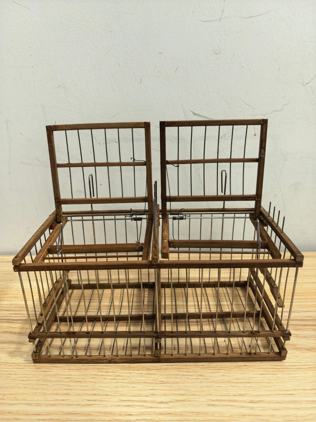 Birdcage Repeating Trap Cage Hunting Escaped bird cage Birds Catch 00866
Opens in a new window or ta