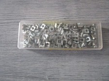 MECCANO: boite 100 vis et écrous zingués