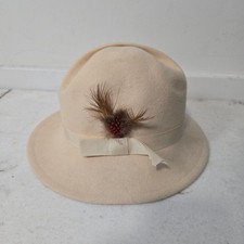 Betmar New York Vintage Felt Wool Cream Hat Grosgrain Ribbon and Feather