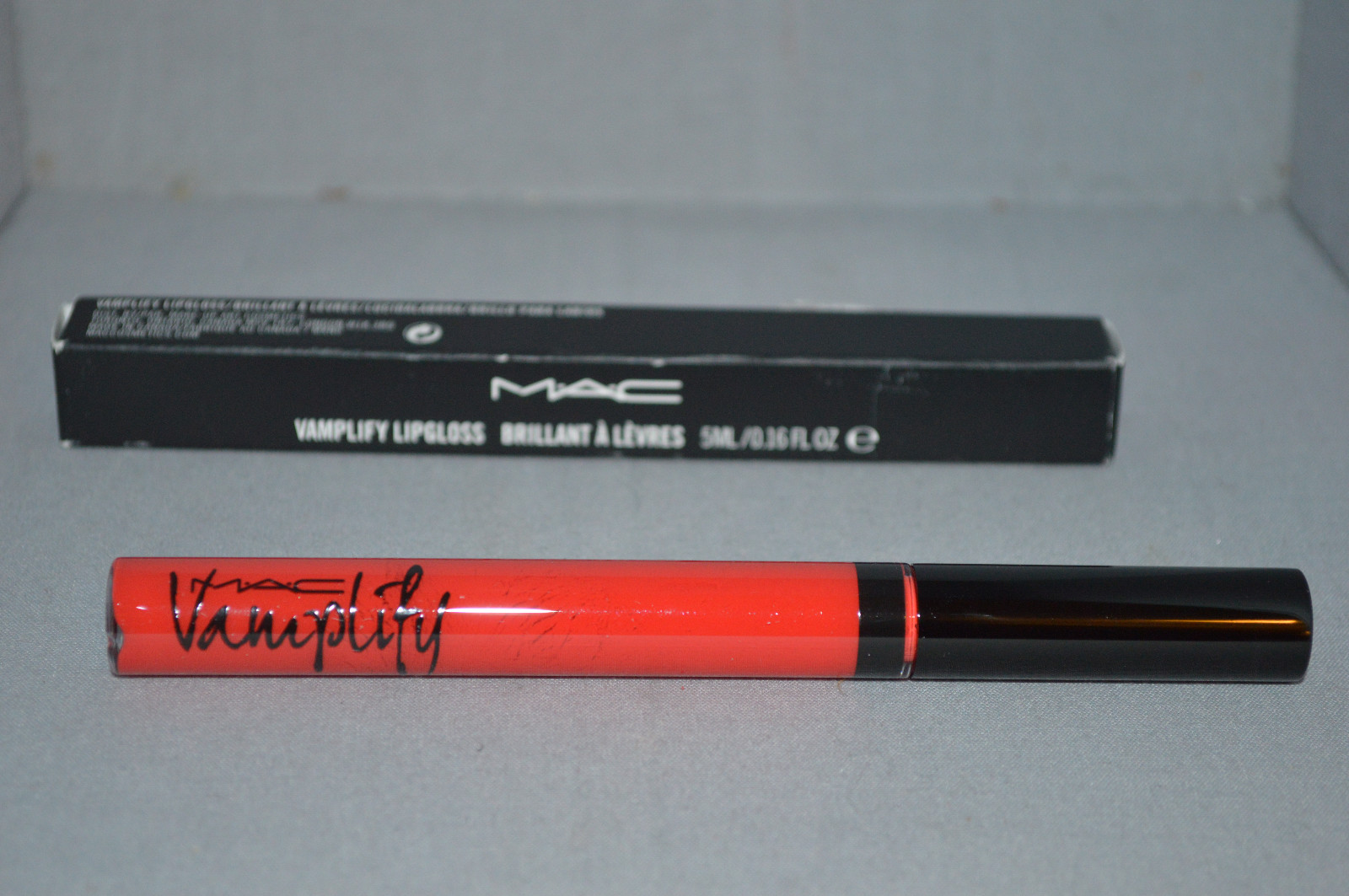 MAC Vampifly Lipgloss Flash Drive 0.16oz New Boxed