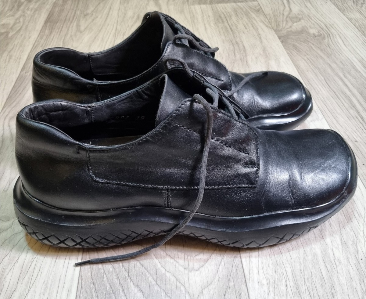 Prada Shoes Women's Vintage Chunky Derby Black Leather AW99 Prada Shoes Women's Vintage Chunky Derby Black Leather AW99