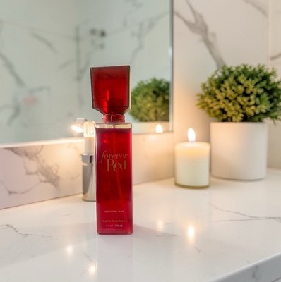 Bath & Body Works FOREVER RED Fine Fragrance Shimmer Mist 8oz Spray NEW Retired