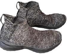 Skechers On The Go City Pull On Stretch Shoes Booties 14765  Women’s US 7 EU 37