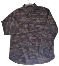 Social Standard Button Up Shirt Woman Medium Camo Long Sleeves Front Pockets