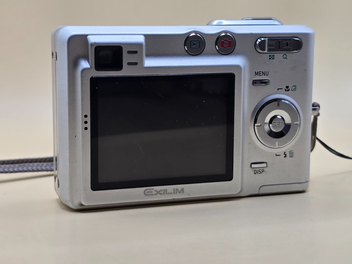 Casio EXILIM ZOOM EX-Z40 4.0MP Digital Camera - Silver (EXZ40S