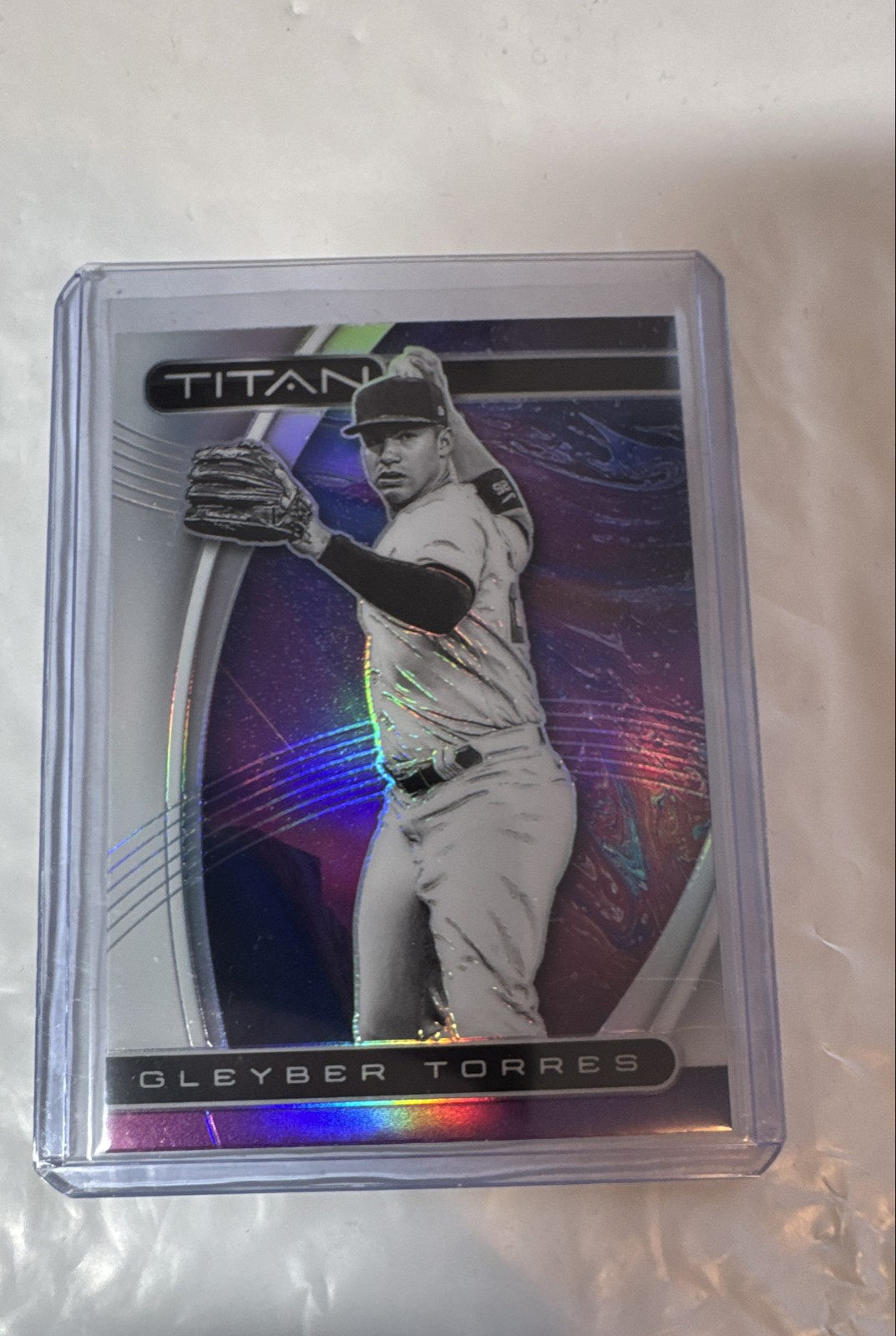 2021 Panini Chronicles - Titan Gleyber Torres #24 Holo Prizm