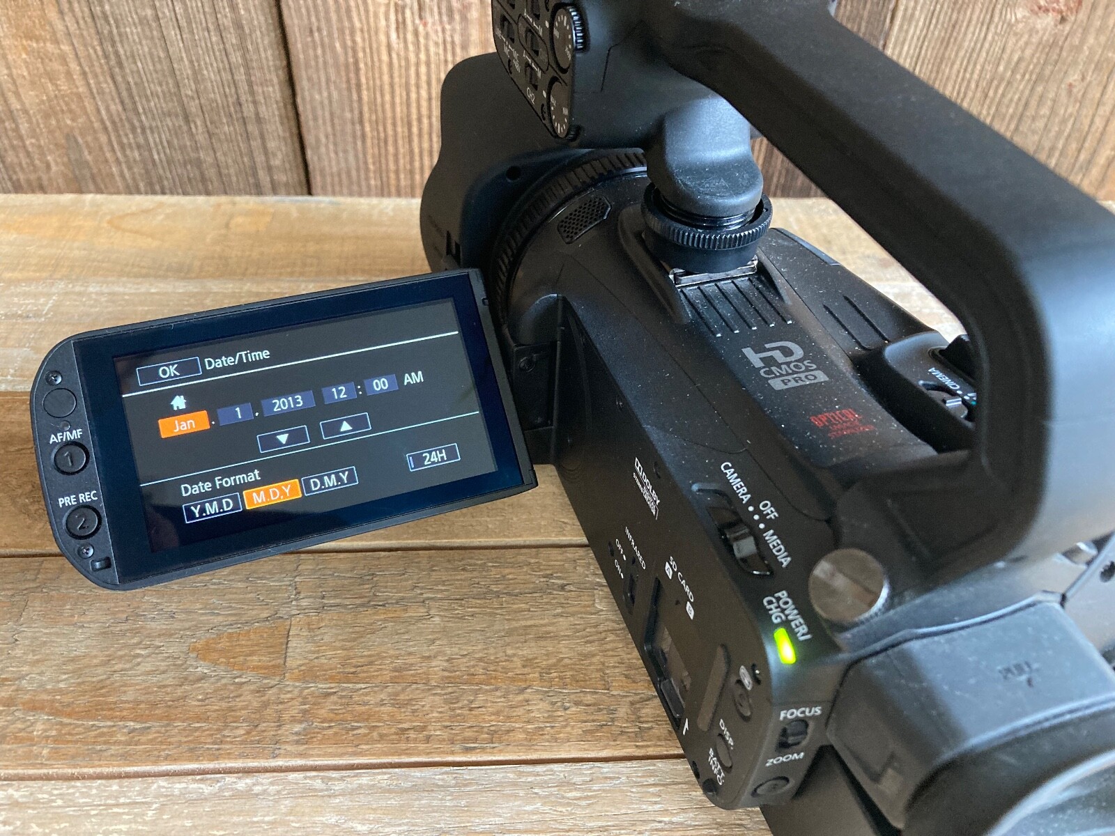 Canon XA25 Professional Camcorder Two Batteries, Wall Adapter, 2x 32GB