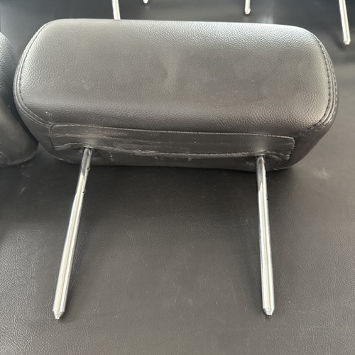 c 2007-2014 Suburban Yukon Rear Leather 3rd Row Head Rest Set of 2 Black No Rips - Picture 3 of 3