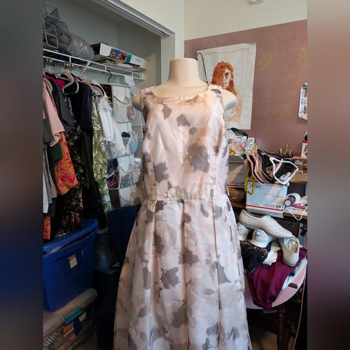 Eliza J elegantes geblümtes ärmelloses Kleid Langarm Größe 14 formell/Abschlussball/Party