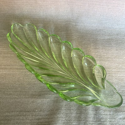 Art Deco Stil Vintage grün Glas Blatt Schale 
