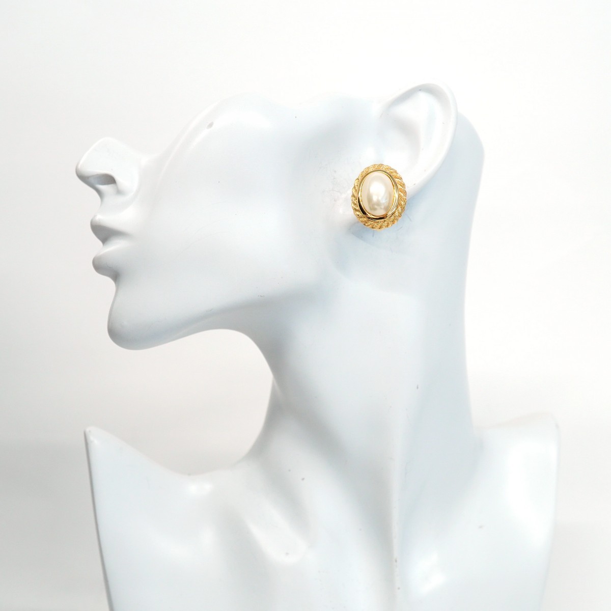 Dior-Inspired Oval Gold-Plated Earrings with Fake Pearl Accents