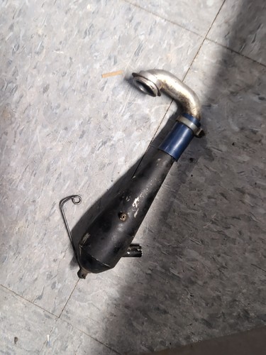 Duratrax Thunder/Nitro Quake Muffler Model DTXC8275 New Old Stock